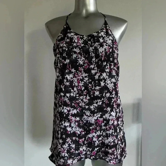 ✅Banana Republic Printed Top - Picture 2 of 13